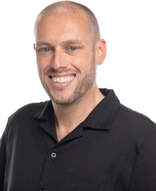Head and shoulders headshot of Harry Maugans